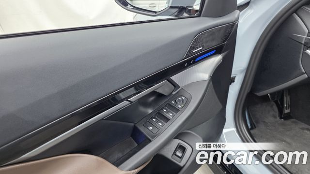 BMW 5 Series (G60) 520i M Sport 2024 — фото 30