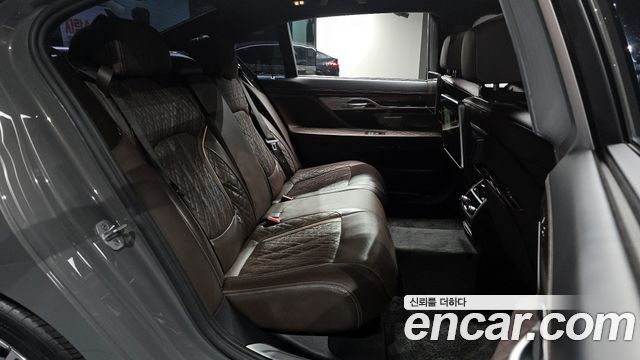 BMW 7 Series (G11) 730Ld xDrive Design Pure Excellence 2020 — фото 15