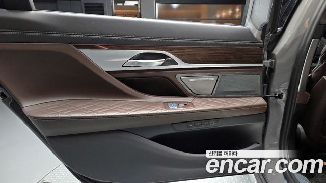 BMW 7 Series (G11) 730Ld xDrive Design Pure Excellence 2020 — фото 31