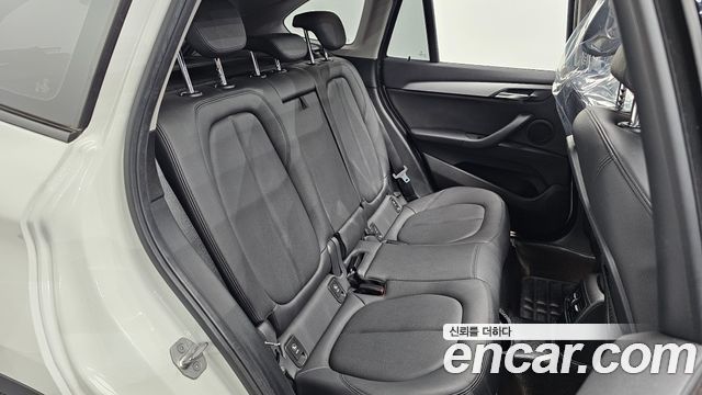 BMW X1 (F48) xDrive 20d Joy 2018 — фото 12