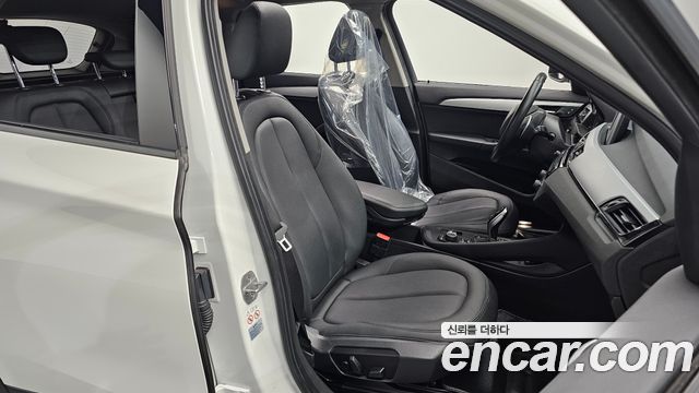 BMW X1 (F48) xDrive 20d Joy 2018 — фото 26