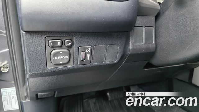 Toyota RAV4 2.5 2WD 4th 2018 — фото 18