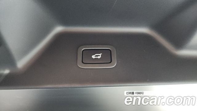 Land Rover Range Rover (IV) 5.0 SC AB LWB 2019 — фото 17
