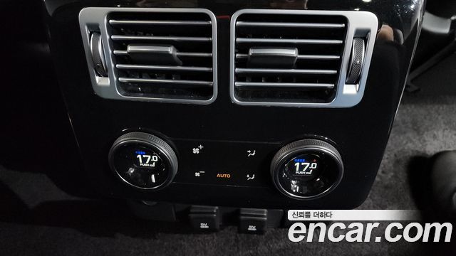 Land Rover Range Rover (IV) 5.0 SC AB LWB 2019 — фото 37