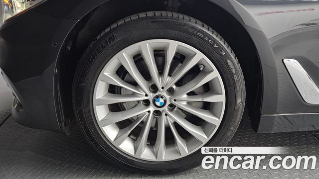BMW 5 Series (G30) 520d xDrive Luxury Plus 2019 — фото 5