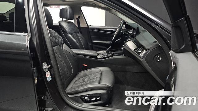 BMW 5 Series (G30) 520d xDrive Luxury Plus 2019 — фото 10