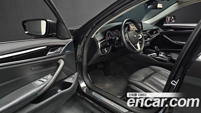 BMW 5 Series (G30) 520d xDrive Luxury Plus 2019 — фото 15