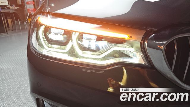 BMW 5 Series (G30) 520d xDrive Luxury Plus 2019 — фото 28