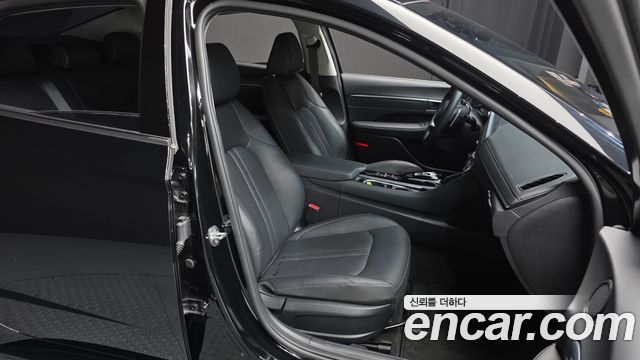Hyundai Sonata (DN8) 2.0 Premium Plus 2022 — фото 16