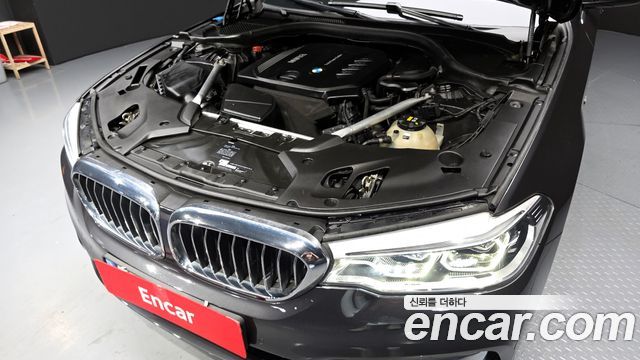 BMW 5 Series (G30) 520d Luxury Special Edition 2018 — фото 6