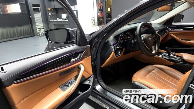 BMW 5 Series (G30) 520d Luxury Special Edition 2018 — фото 10