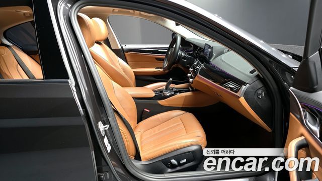 BMW 5 Series (G30) 520d Luxury Special Edition 2018 — фото 12