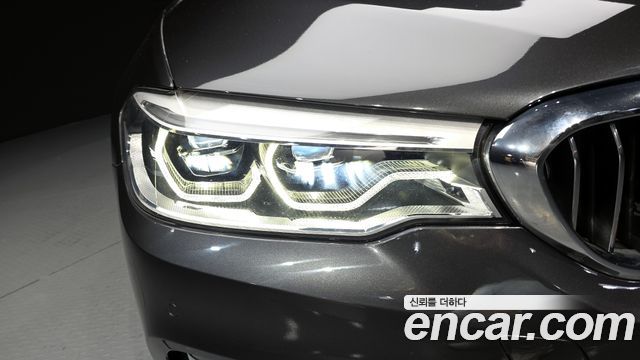 BMW 5 Series (G30) 520d Luxury Special Edition 2018 — фото 22