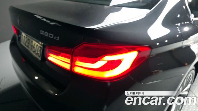 BMW 5 Series (G30) 520d Luxury Special Edition 2018 — фото 23