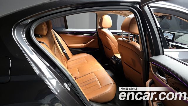 BMW 5 Series (G30) 520d Luxury Special Edition 2018 — фото 26