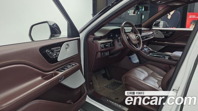 Lincoln Aviator (II) 3.0 Black Label AWD 2023 — фото 10