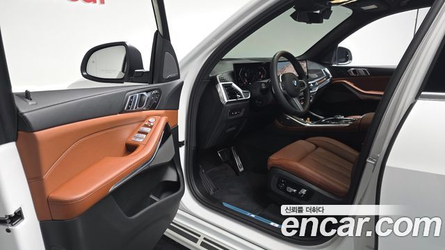BMW X7 (G07) xDrive 40i M Sport 6STR 2025 — фото 10