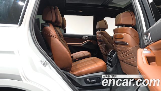 BMW X7 (G07) xDrive 40i M Sport 6STR 2025 — фото 11