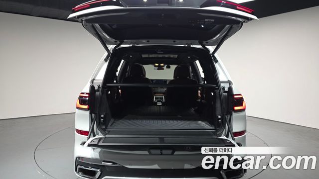 BMW X7 (G07) xDrive 40i M Sport 6STR 2025 — фото 20