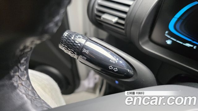 Hyundai Casper Inspiration 2023 — фото 15