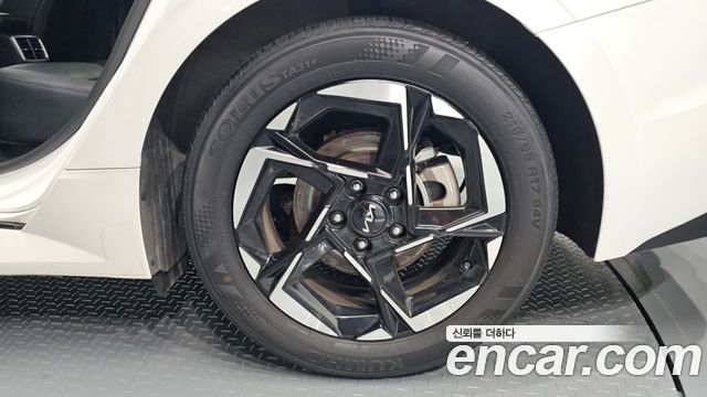 Kia K5 (III) 2.0 LPi(Rent) Prestige 2024 — фото 21