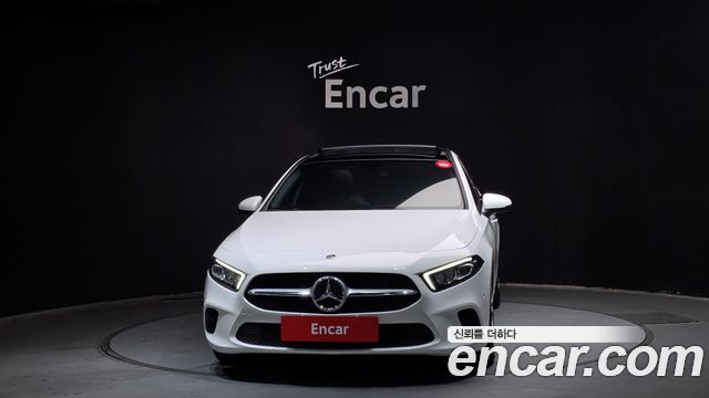 Mercedes-Benz A-Class (W177) A220 Sedan 2020 — фото 3