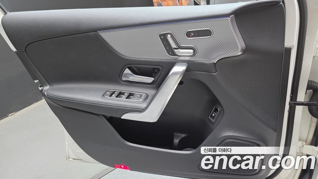 Mercedes-Benz A-Class (W177) A220 Sedan 2020 — фото 17