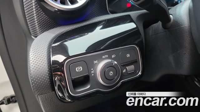 Mercedes-Benz A-Class (W177) A220 Sedan 2020 — фото 18