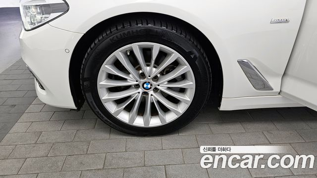 BMW 5 Series (G30) 520d xDrive Luxury Plus 2018 — фото 5