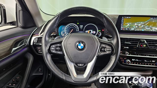 BMW 5 Series (G30) 520d xDrive Luxury Plus 2018 — фото 13