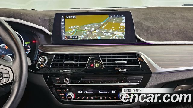 BMW 5 Series (G30) 520d xDrive Luxury Plus 2018 — фото 14