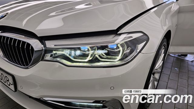 BMW 5 Series (G30) 520d xDrive Luxury Plus 2018 — фото 22