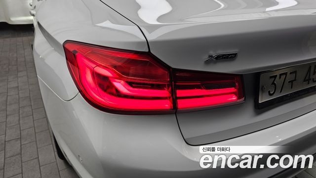 BMW 5 Series (G30) 520d xDrive Luxury Plus 2018 — фото 23