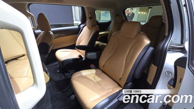 Kia Carnival (IV) Diesel 9-Seater Prestige 2023 — фото 12