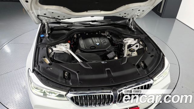 BMW 6 Series GT (G32) 620d xDrive Luxury 2019 — фото 6
