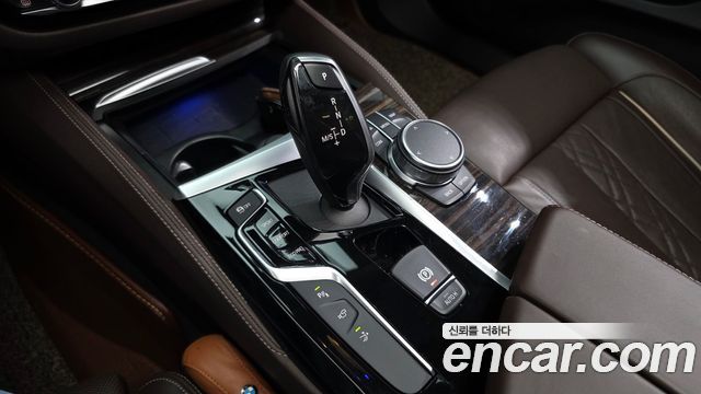 BMW 6 Series GT (G32) 620d xDrive Luxury 2019 — фото 9
