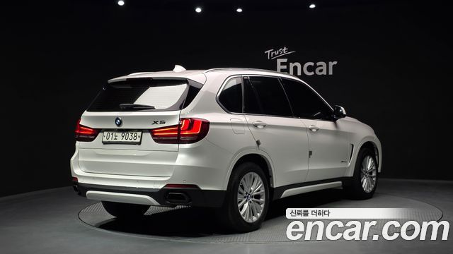 BMW X5 (F15) xDrive 30d 2017 — фото 2