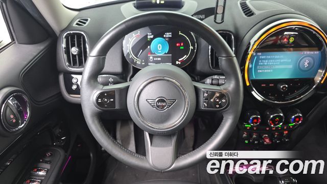 MINI Cooper Countryman Classic 2nd 2024 — фото 16