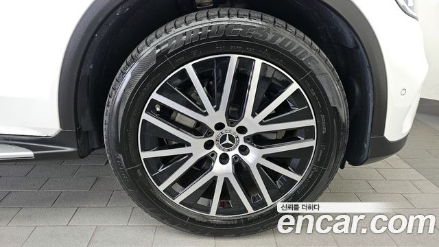 Mercedes-Benz GLC-Class (X253) GLC220 d 4MATIC 2022 — фото 21