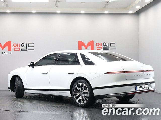 Hyundai Grandeur (GN7) 2,5 Gasoline 2WD Premium 2024 — фото 4