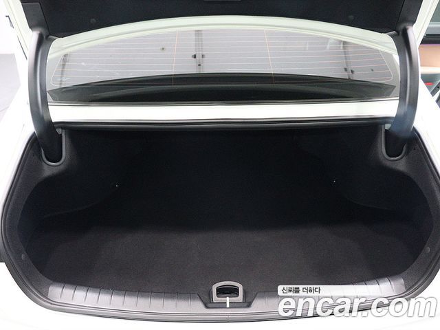 Hyundai Grandeur (GN7) 2,5 Gasoline 2WD Premium 2024 — фото 5