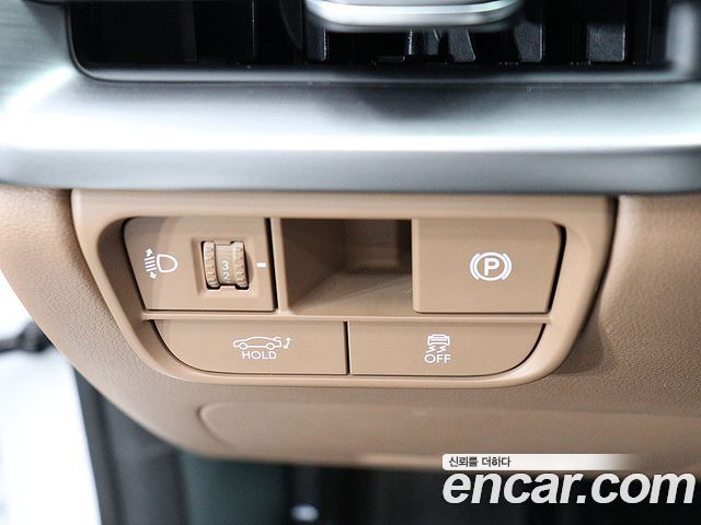 Hyundai Grandeur (GN7) 2,5 Gasoline 2WD Premium 2024 — фото 16