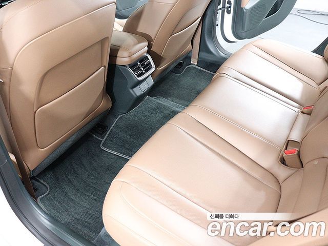 Hyundai Grandeur (GN7) 2,5 Gasoline 2WD Premium 2024 — фото 20