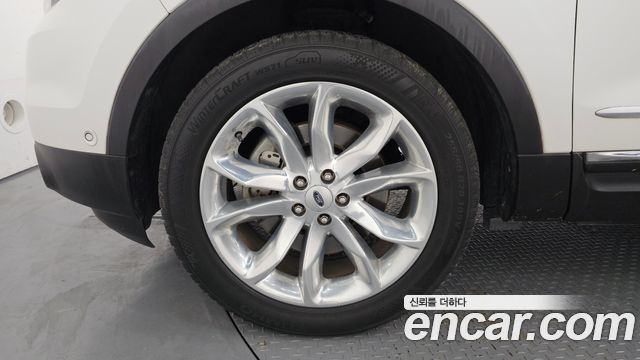 Ford Explorer 3.5 Limited 4WD 5th 2015 — фото 5