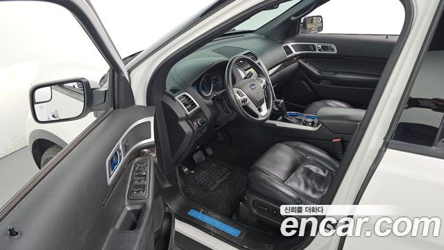 Ford Explorer 3.5 Limited 4WD 5th 2015 — фото 10