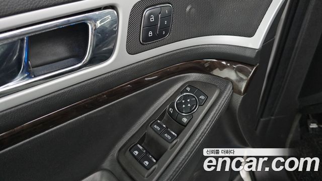 Ford Explorer 3.5 Limited 4WD 5th 2015 — фото 18