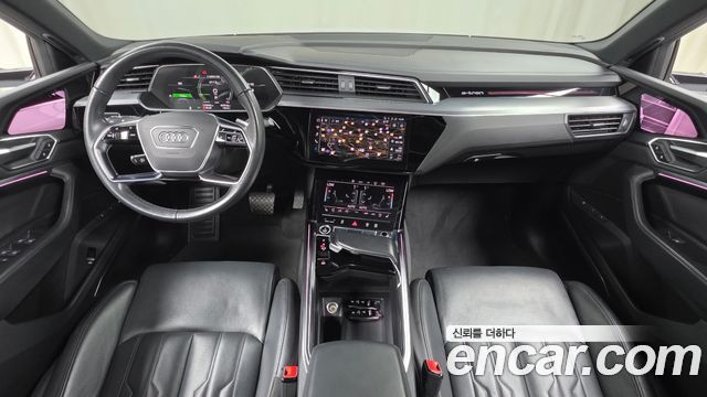 Audi e-tron 55 Quattro Sportback 2022 — фото 7