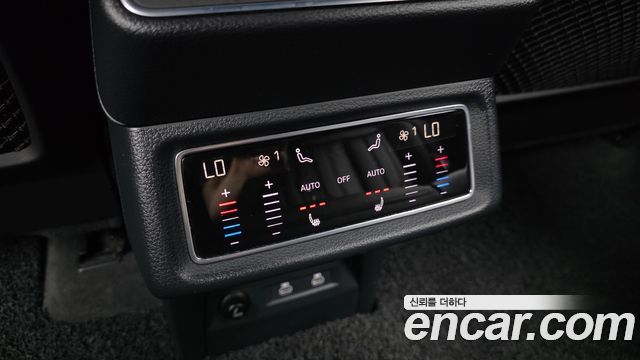 Audi e-tron 55 Quattro Sportback 2022 — фото 18