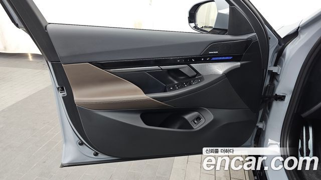 BMW 5 Series (G60) 520i M Sport 2024 — фото 24