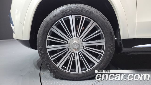 Mercedes-Benz GLS-Class (X167) Maybach GLS600 4MATIC 2023 — фото 5